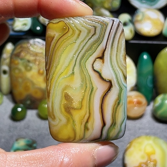 【闪购商品】玛瑙珠宝奇石未镶嵌月*