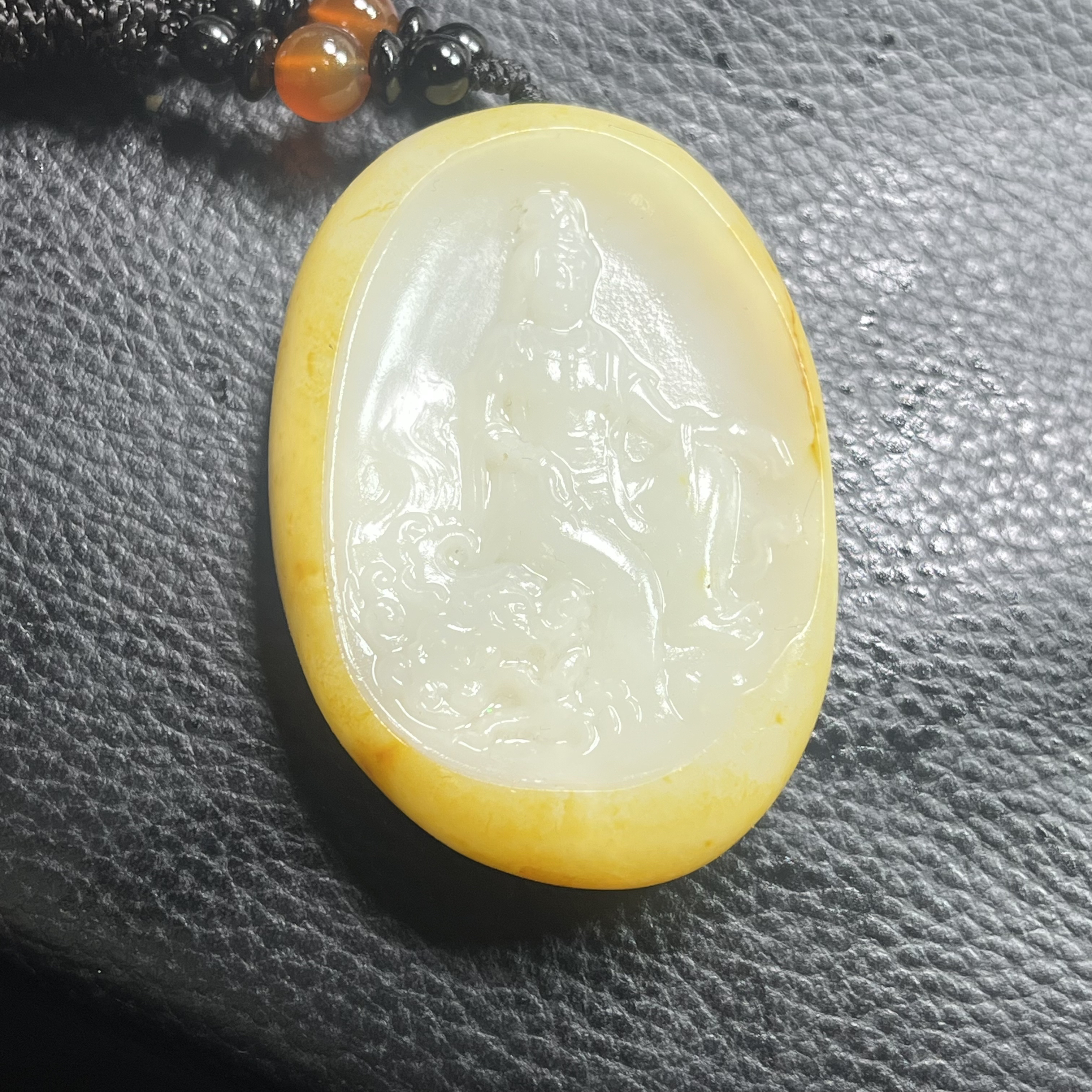 和田玉瑞兽观音 挂件吊坠