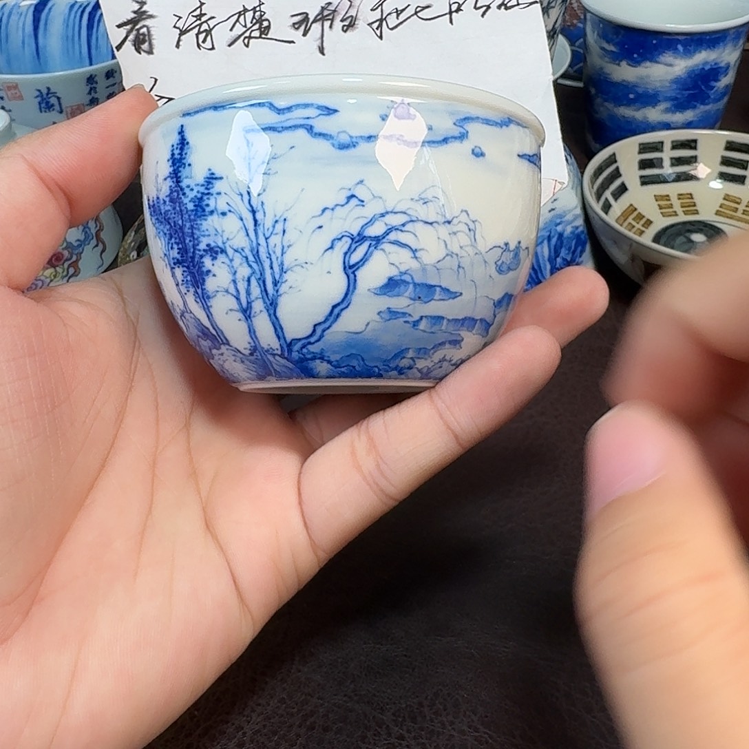现代景德镇陶瓷杯