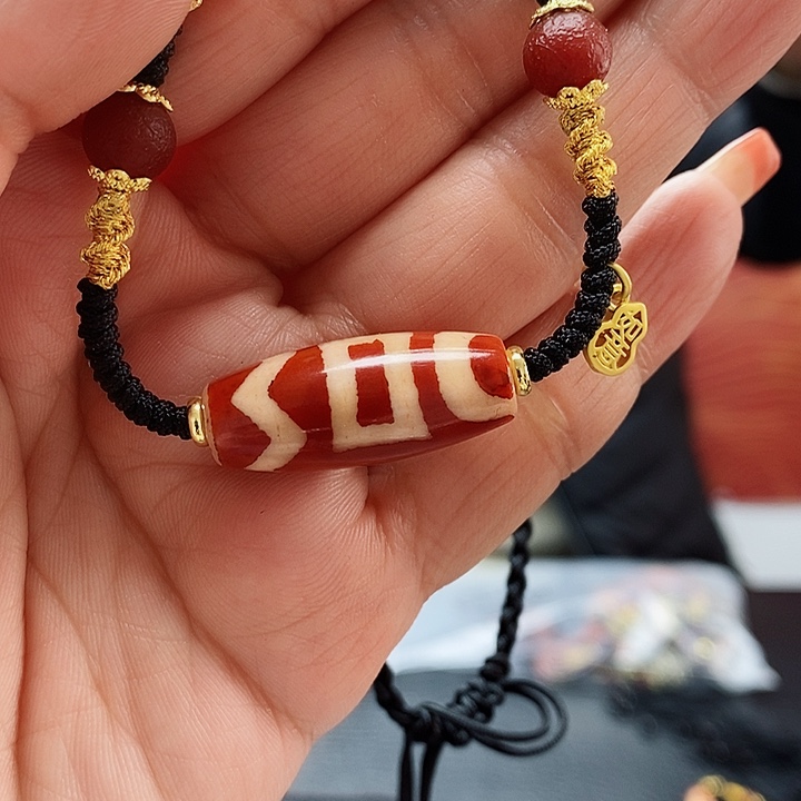 玛瑙/玉髓颈饰合金
