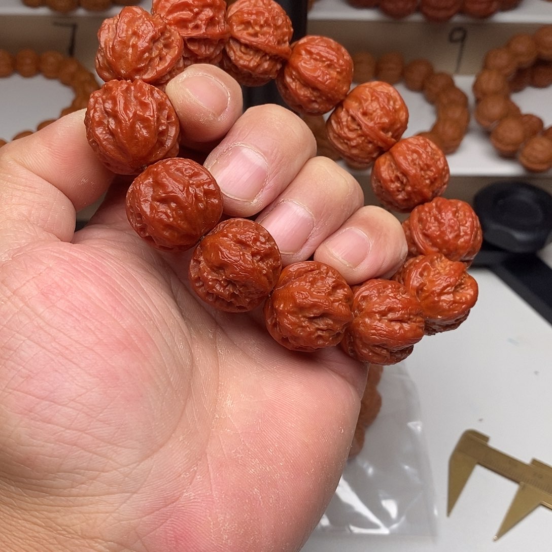 木质类文玩核桃2.3粗筋八棱