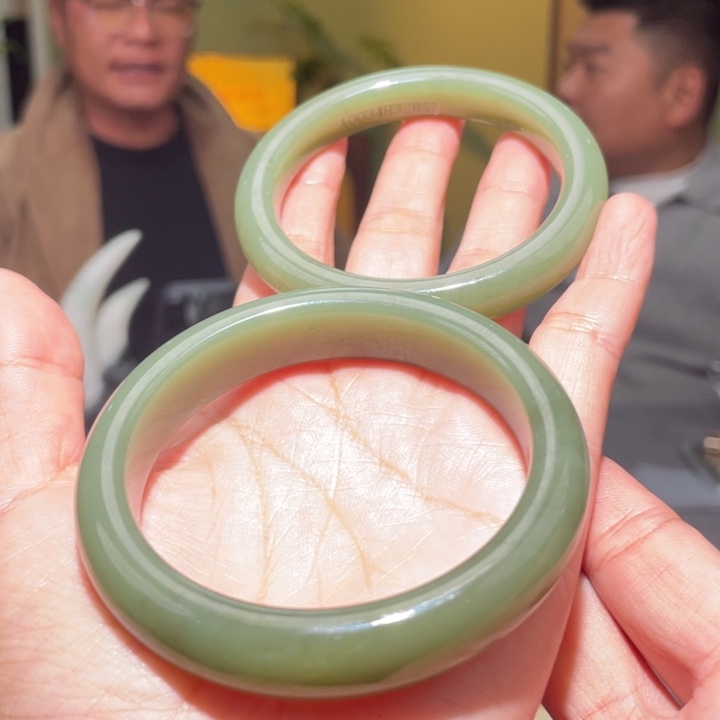 和田玉未镶嵌颈饰多样性发货，发其一