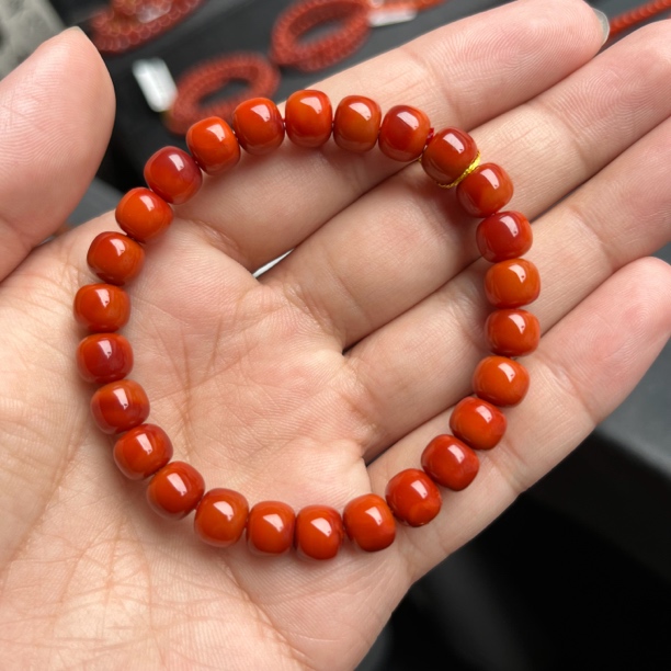 精品南红川料双色火焰卡8老型珠单圈手串19.5克，男女气质时尚通款