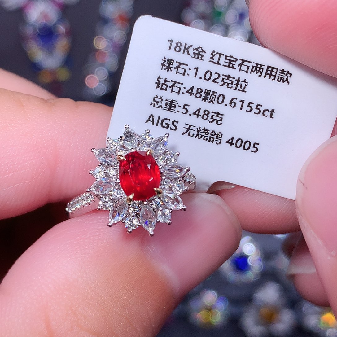 戒指18K金镶嵌红宝石