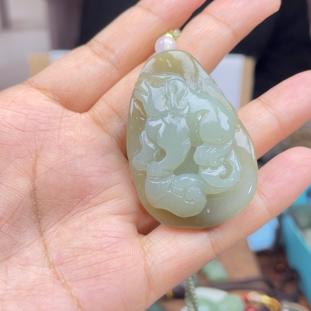 和田玉颈饰未镶嵌