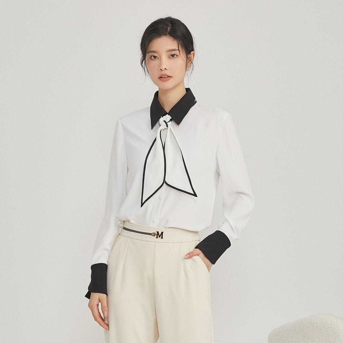 茵曼2025年新款POLO领长衬衫女纯欲风小众飘带别致外穿商务女上衣