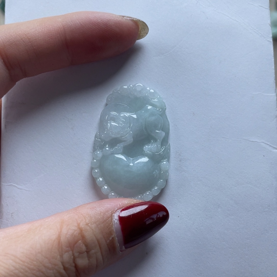 翡翠颈饰未镶嵌萍*