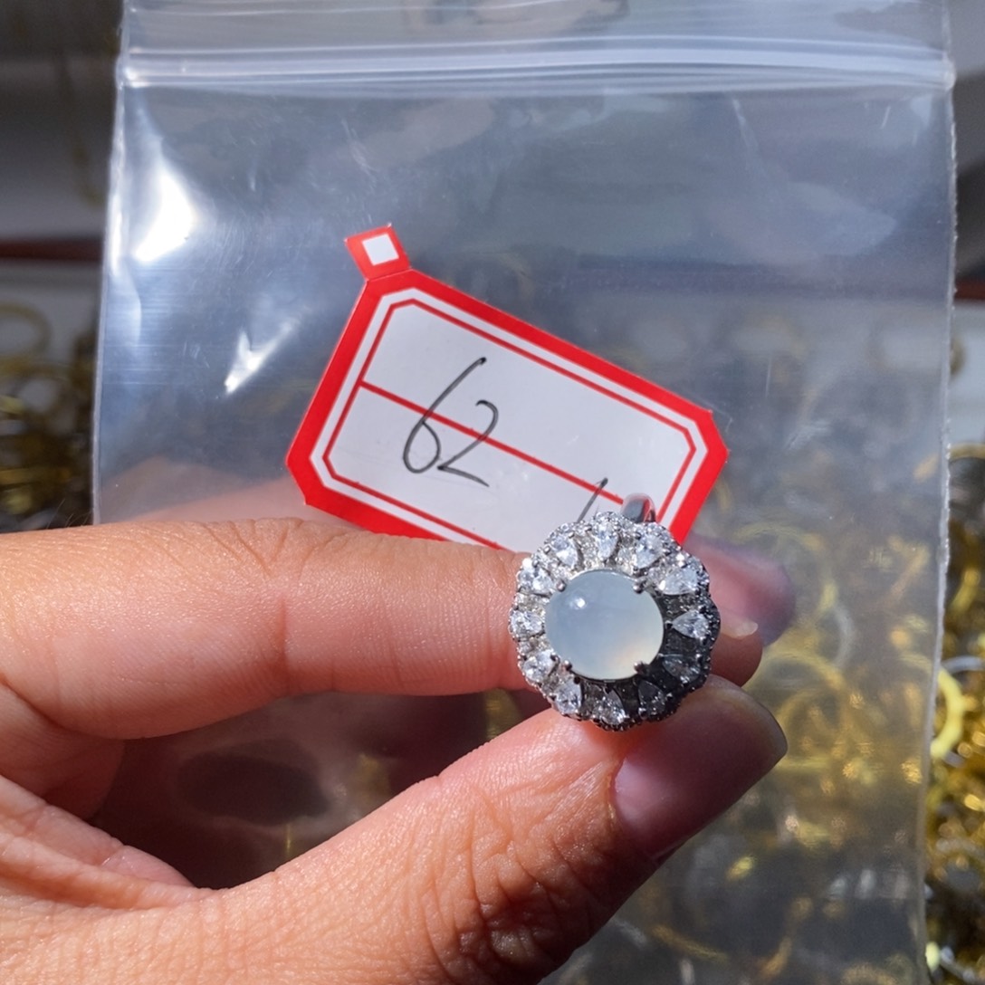 翡翠戒指银S925镶嵌翡翠首饰