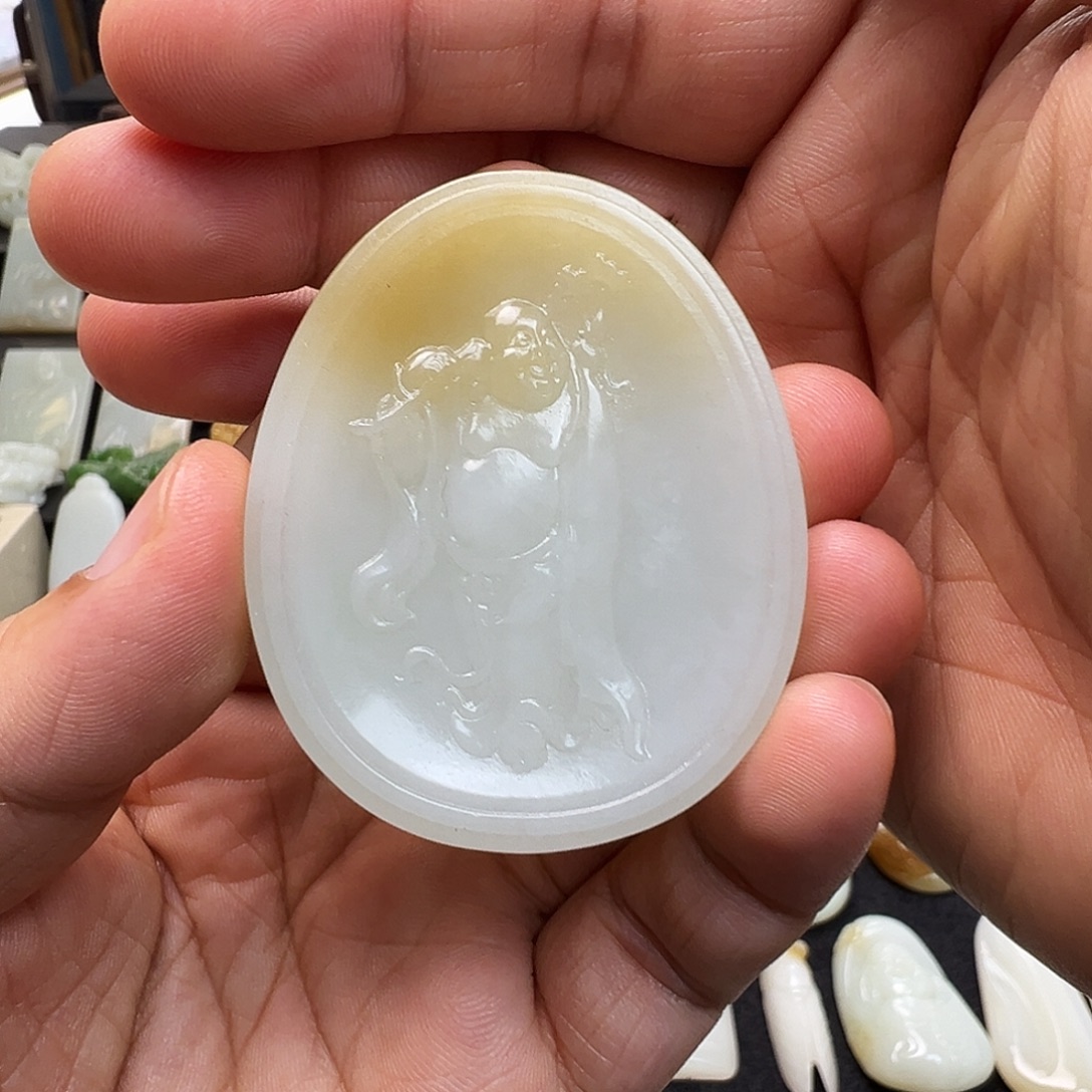 和田玉未镶嵌颈饰