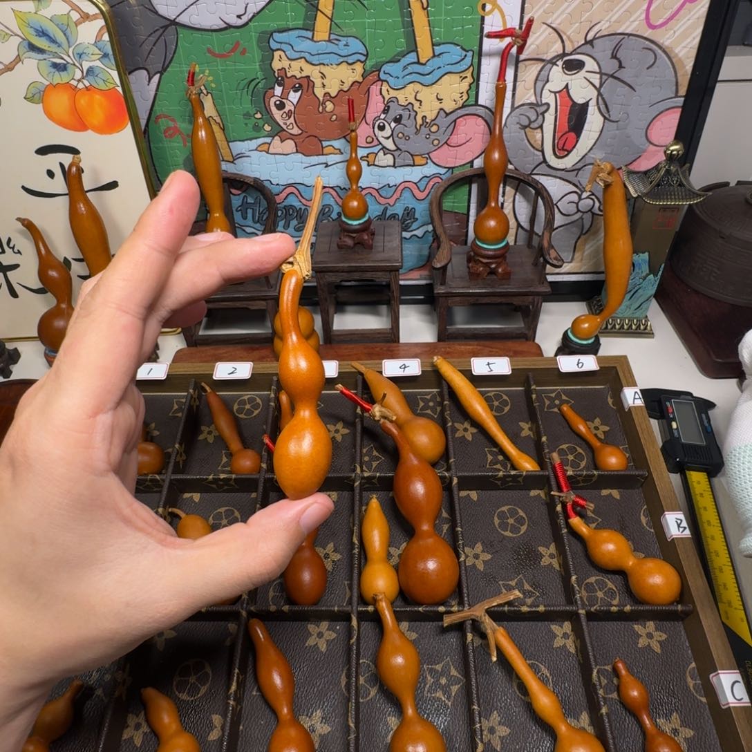 %***x葫芦娃救爷爷 x% 的葫芦