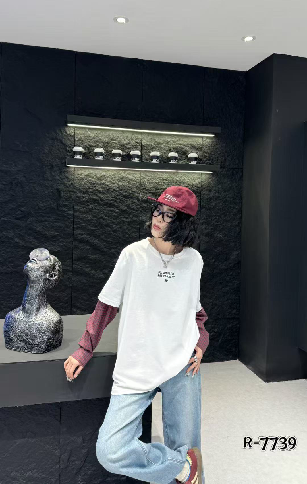 W阿薇•字母拼格子假两件上衣