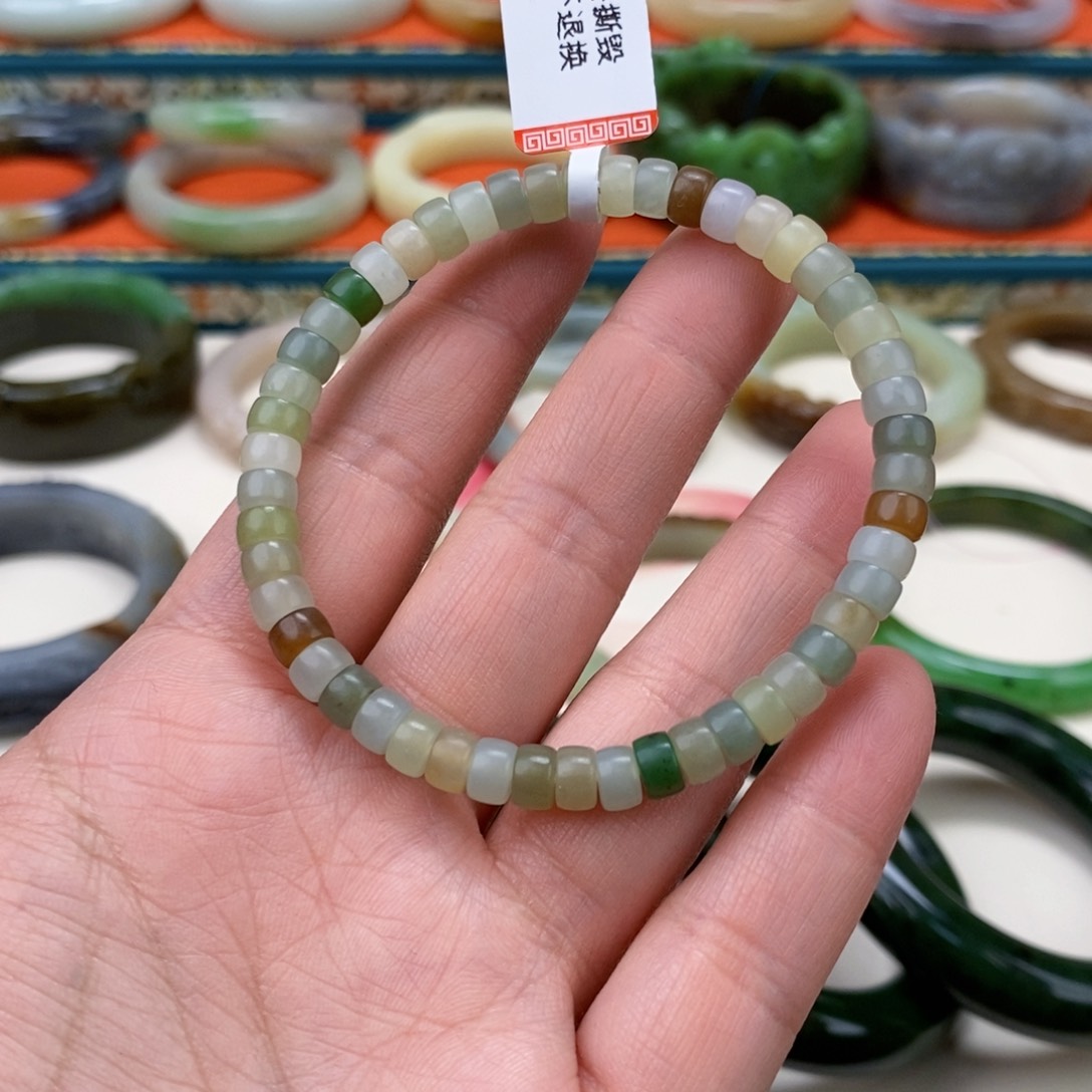 和田玉药片手串未镶嵌