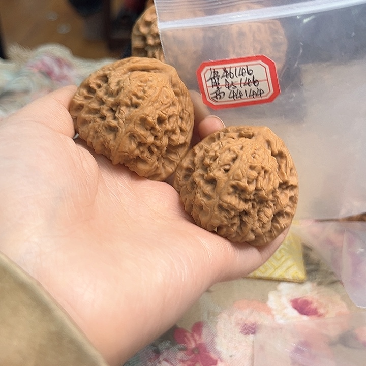 文玩核桃把件赵喜满南将石