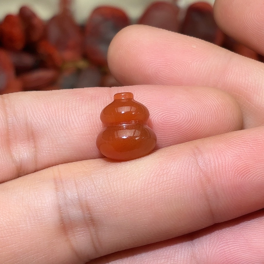 南红玛瑙未镶嵌颈饰胖葫芦