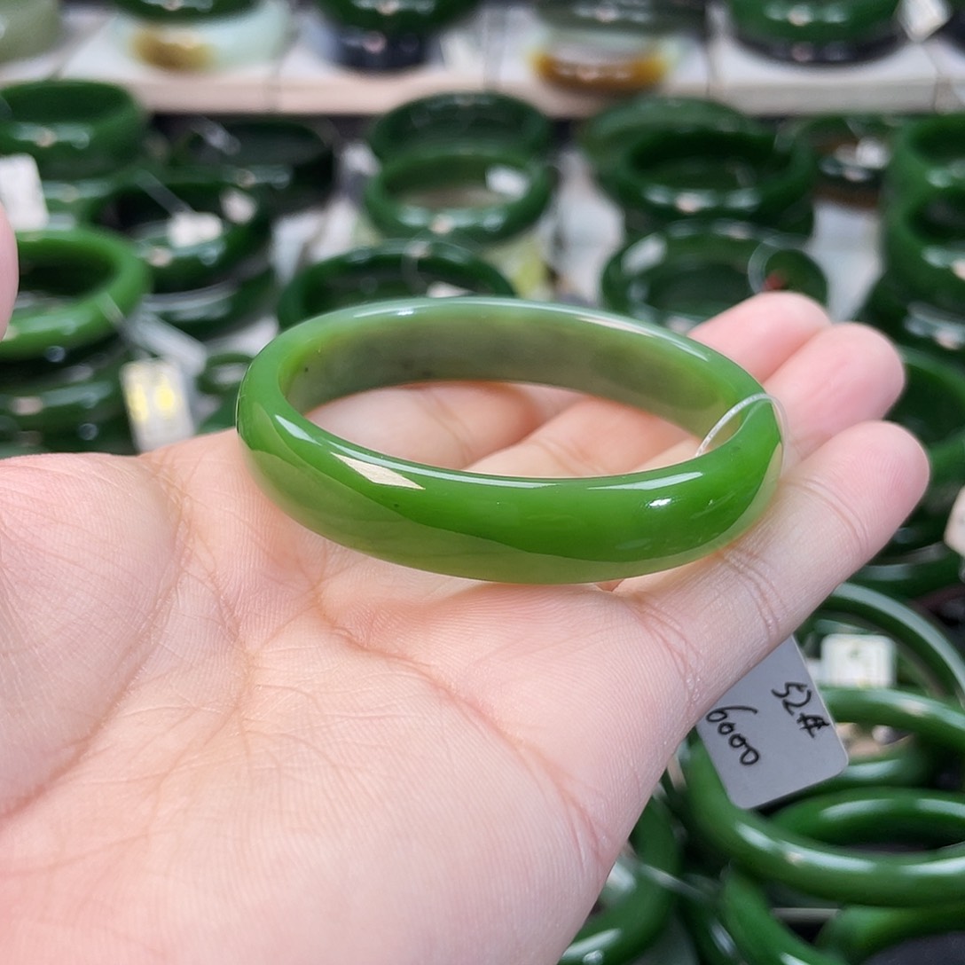 和田玉（碧玉）手镯未镶嵌