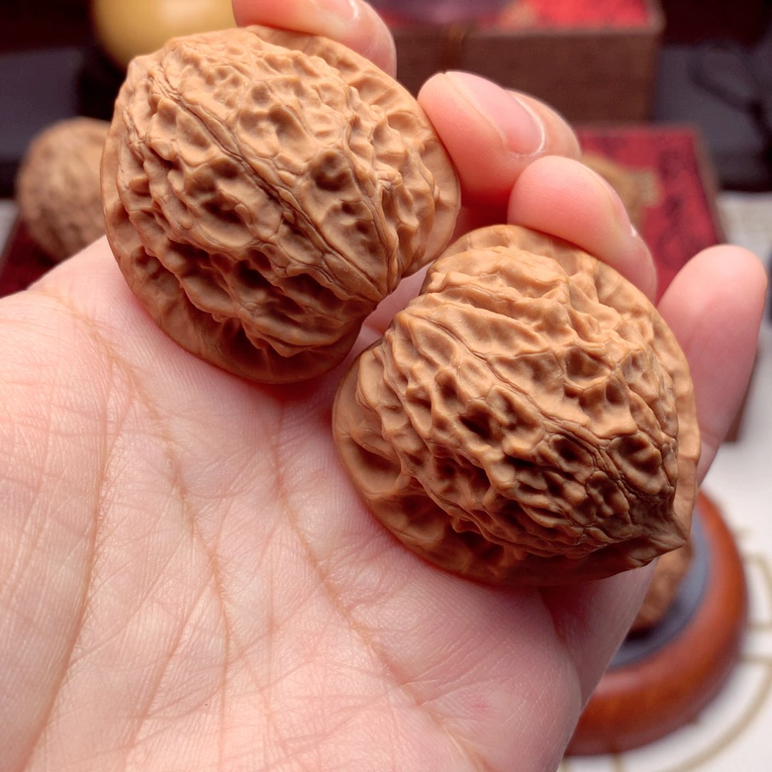 文玩核桃把件37全品金牛9号