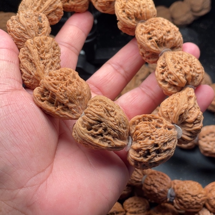文玩核桃吊坠山**兮11南疆石