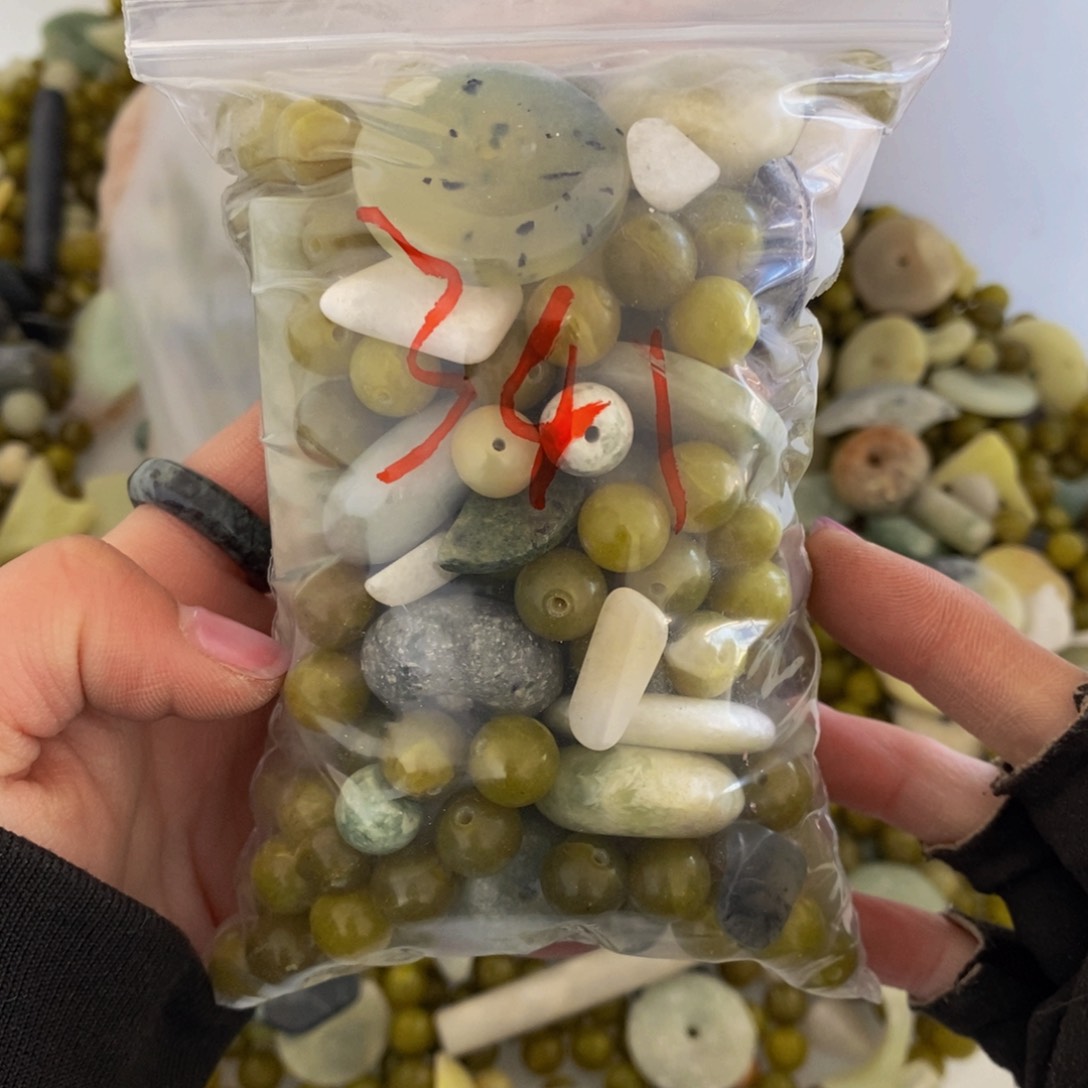 蛇纹石玉其他未镶嵌341