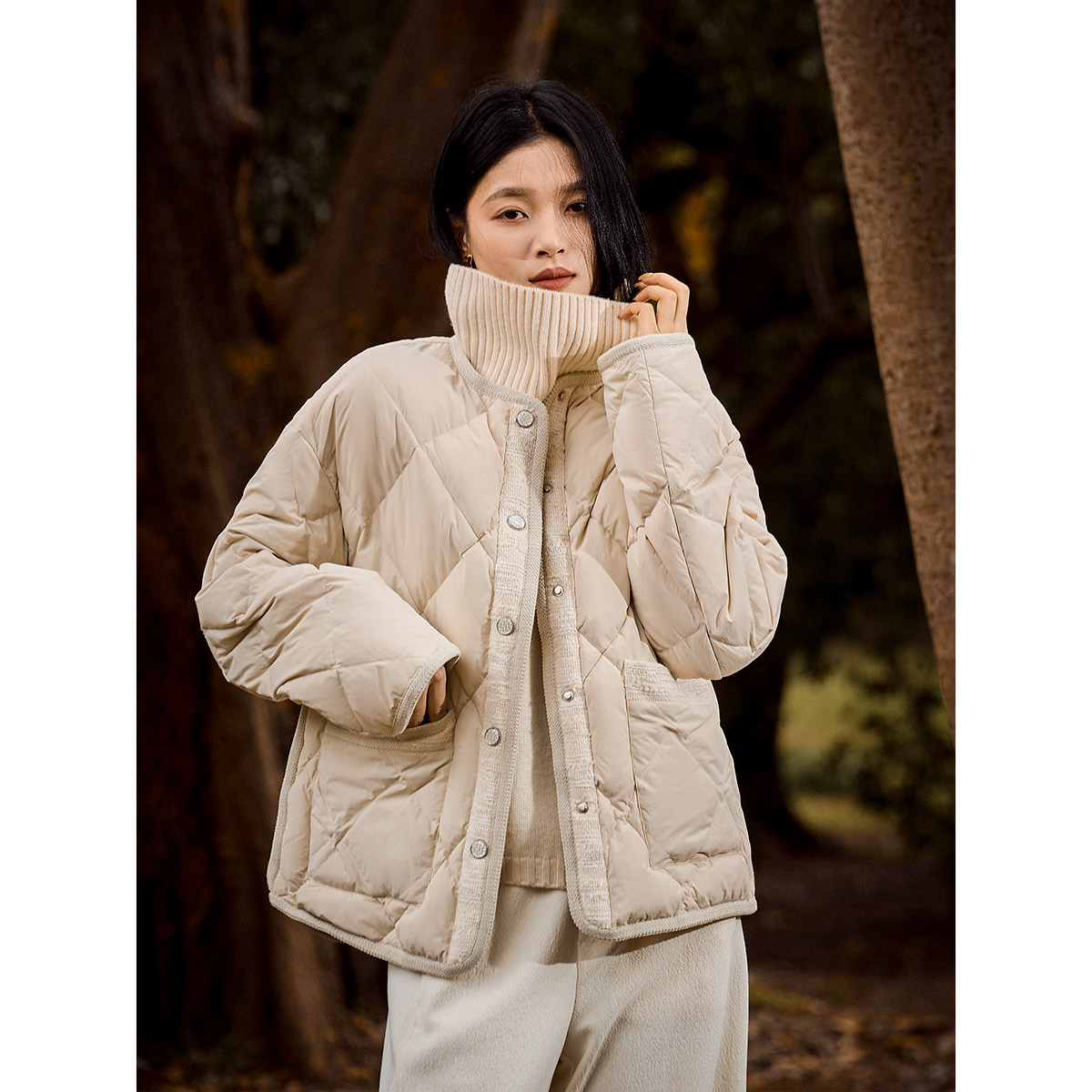 千金感 初雪鹅绒服五防工艺重工织带小香白鹅绒羽绒服YRB863772VG