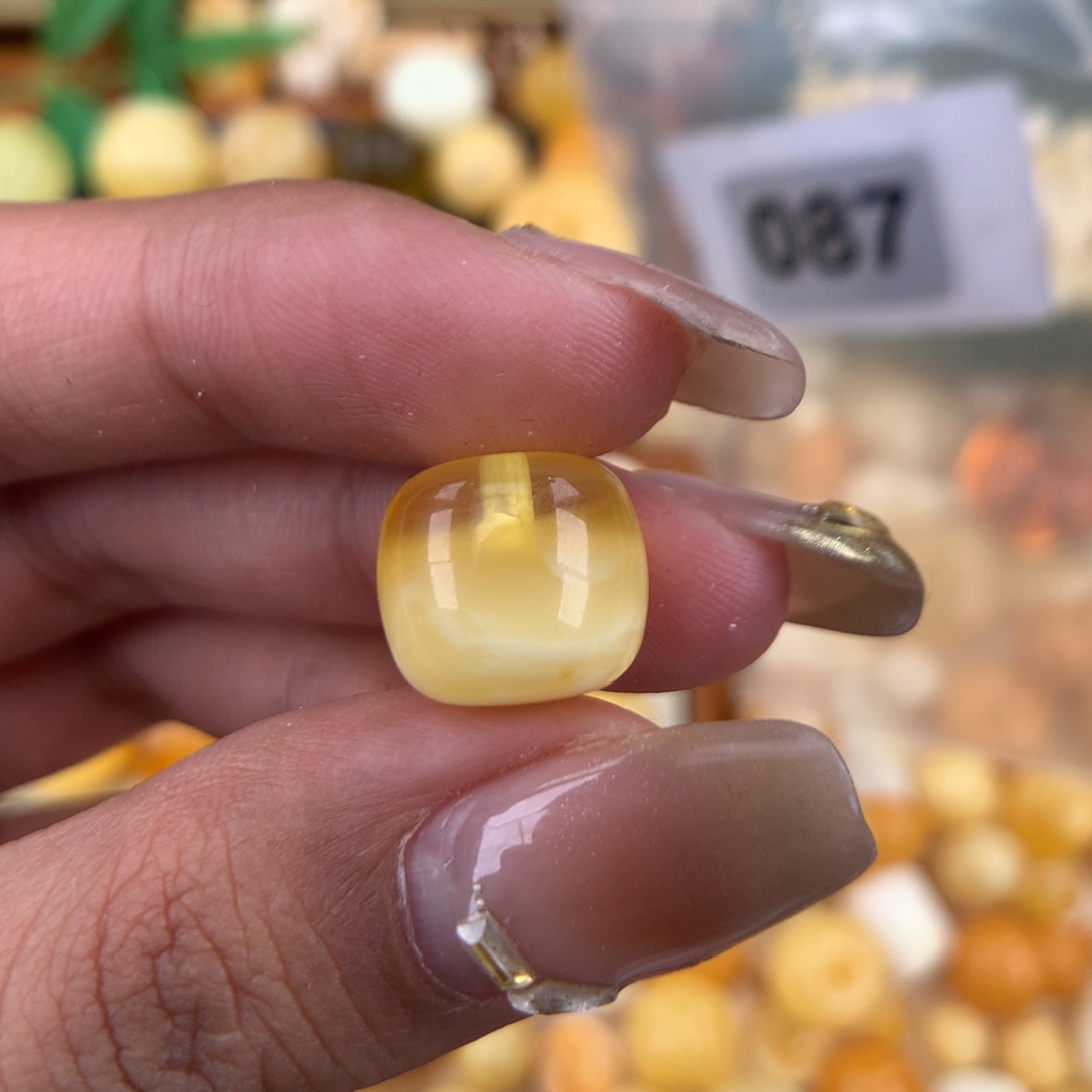 琥珀珠宝奇石未镶嵌12.6