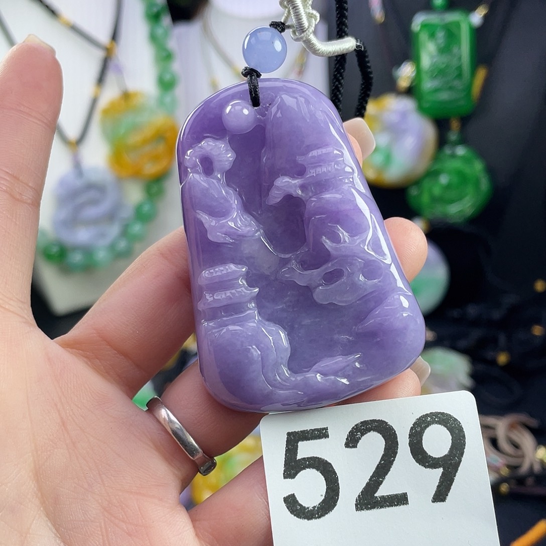 翡翠未镶嵌吊坠(赠链)