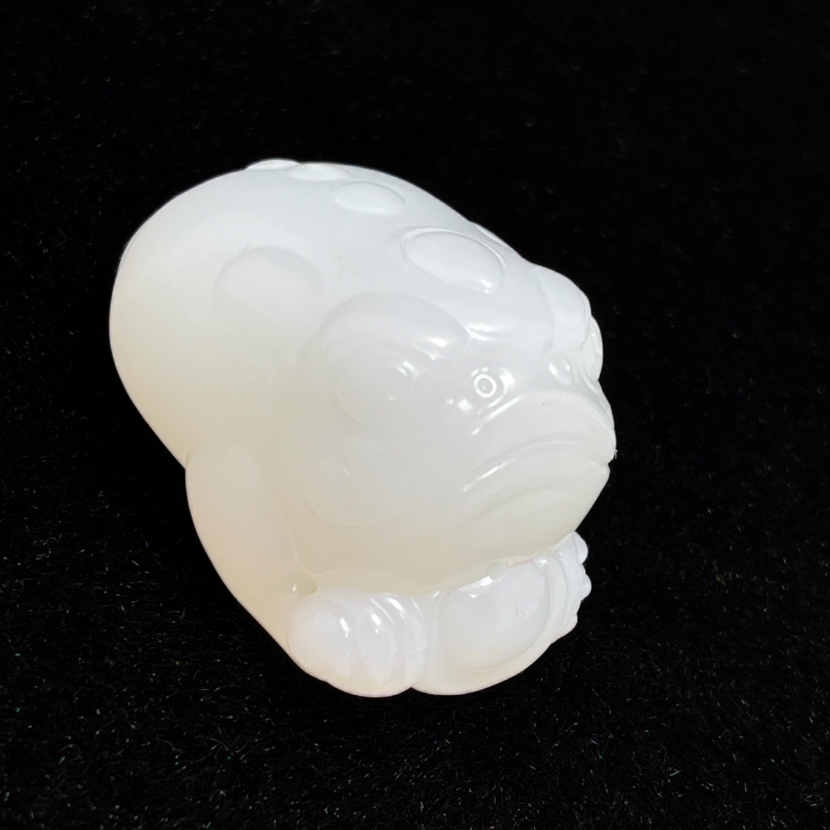 旧藏和田玉白玉玉猪吊坠挂件