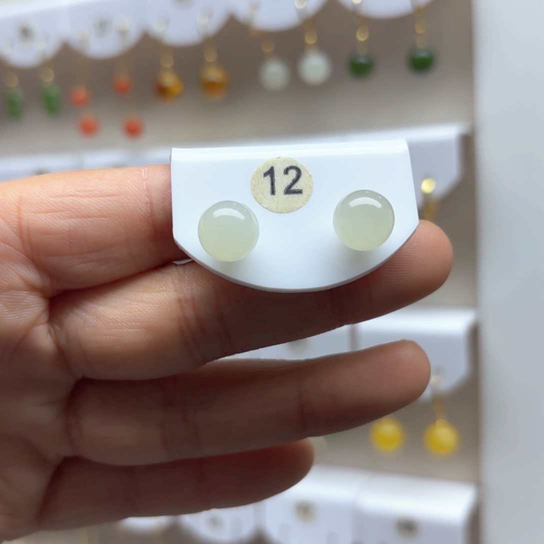 和田玉耳饰18K金镶嵌