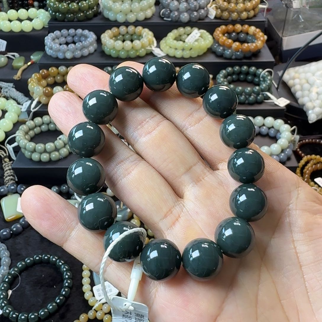 手链未镶嵌和田玉泡****?支持全国复检