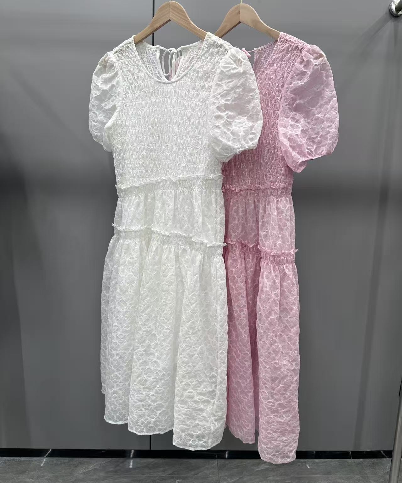 连衣裙时尚裙子设计师夏季洋气法式收腰泡泡袖长裙法式连身裙