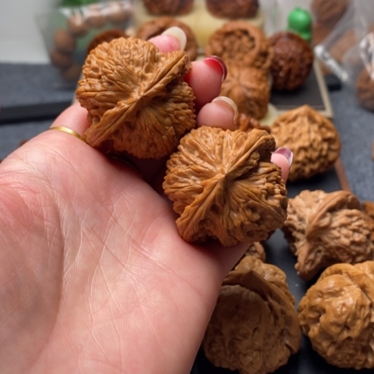 文玩核桃吊坠全品42➕白狮子