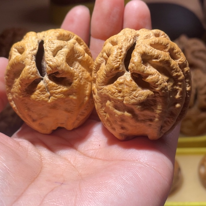 桃核把件鬼脸乾坤核