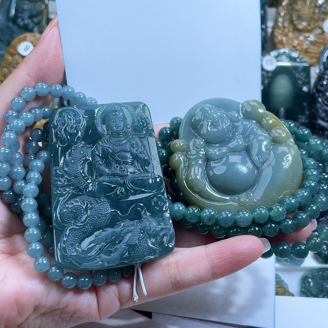 心***来翡翠未镶嵌颈饰翡翠