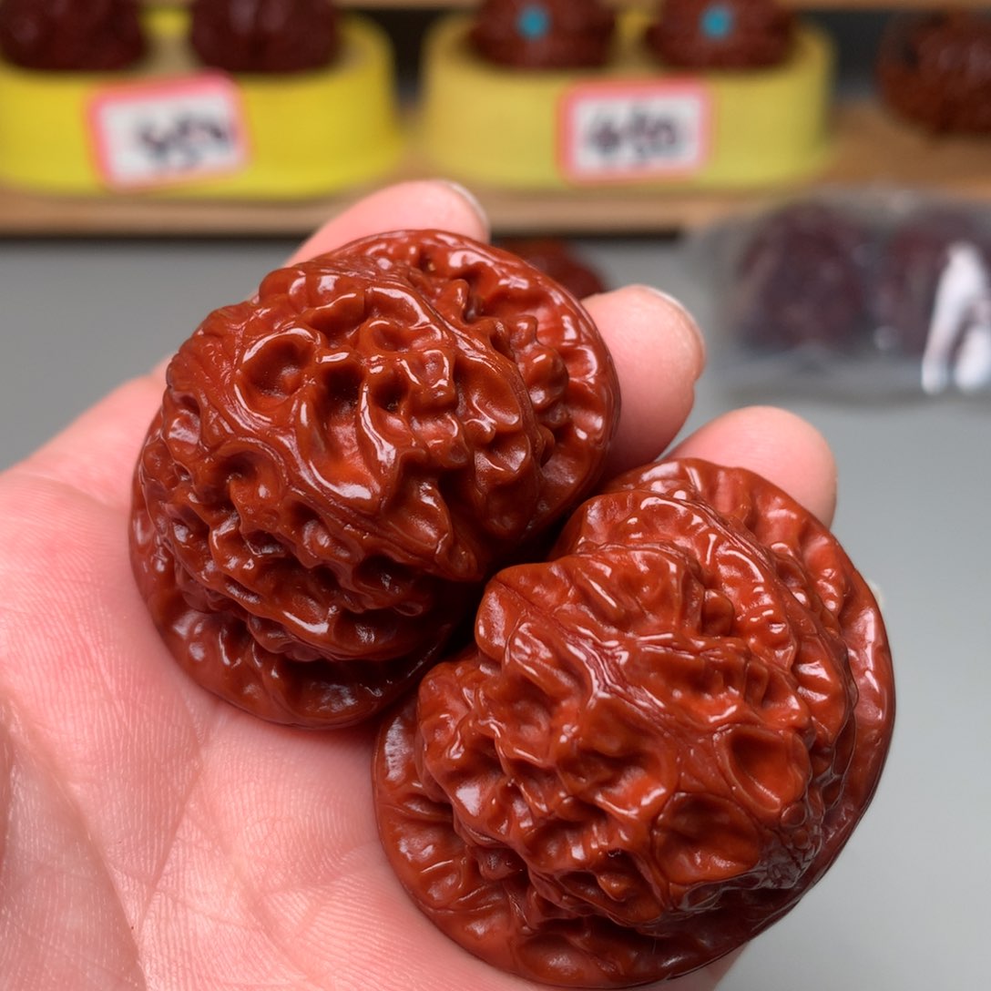 文玩核桃把件宫灯