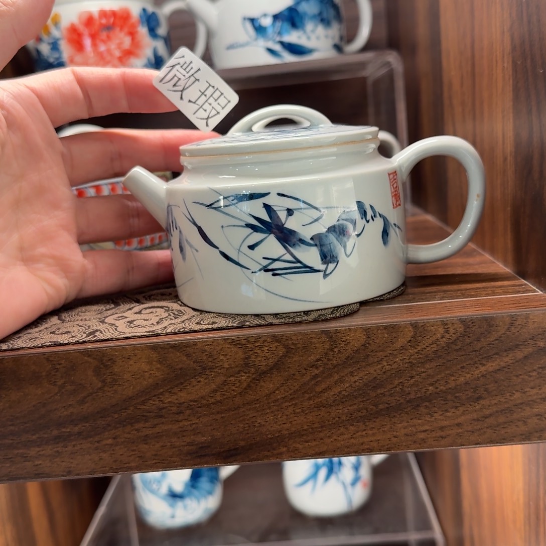 釉下手绘茶具微瑕