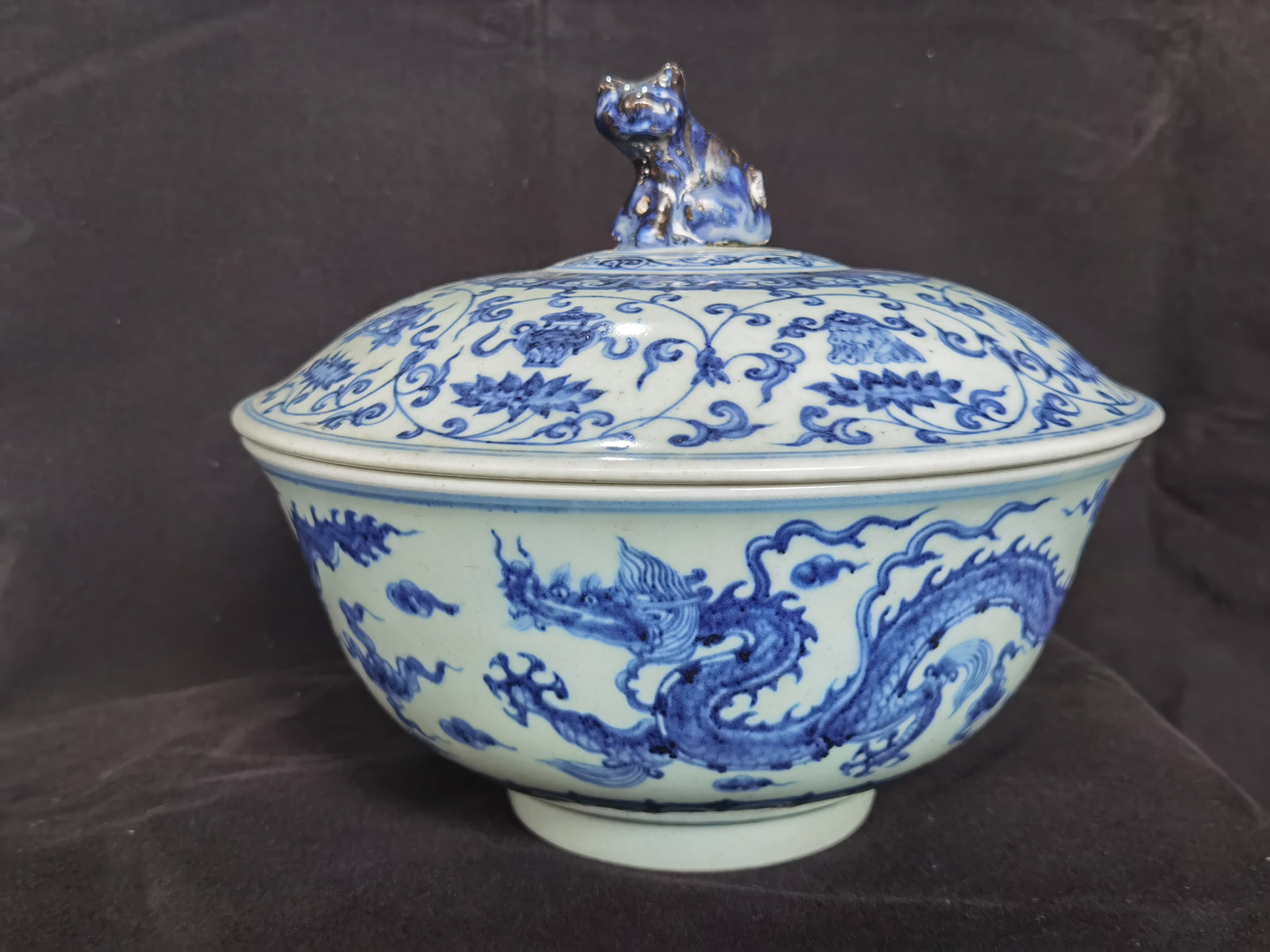 青花龙纹盖碗，青花瓷