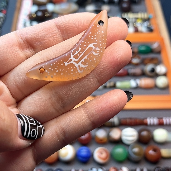 玛瑙/玉髓珠宝半成品未镶嵌