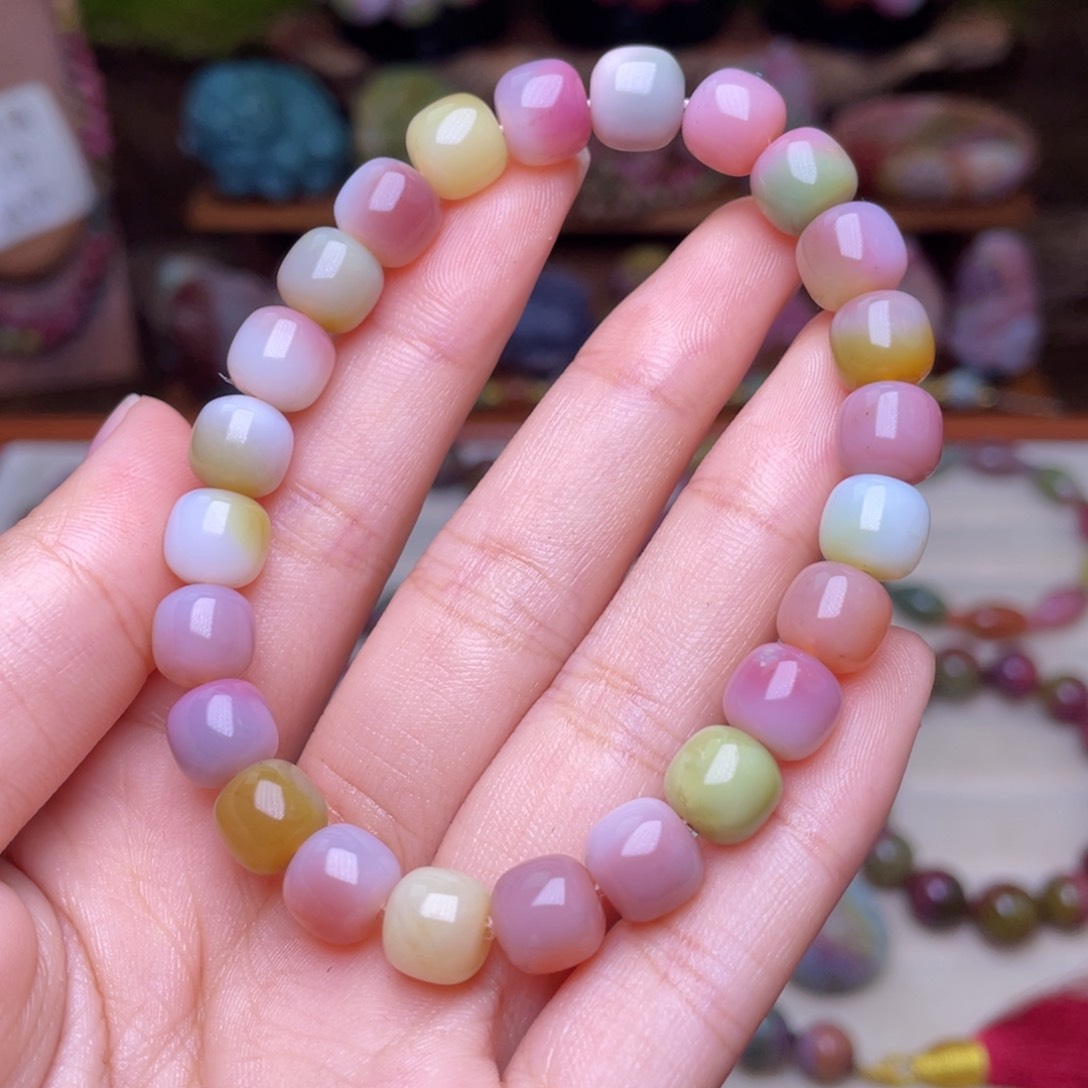 玛瑙/玉髓珠宝半成品未镶嵌盐源玛瑙仙色系炫彩老型手串