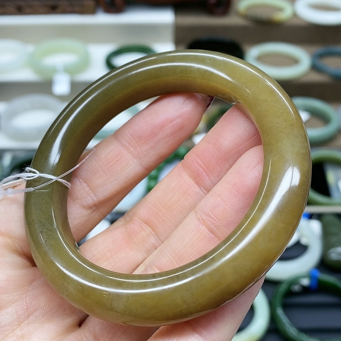 【闪购商品】和田玉手镯未镶嵌