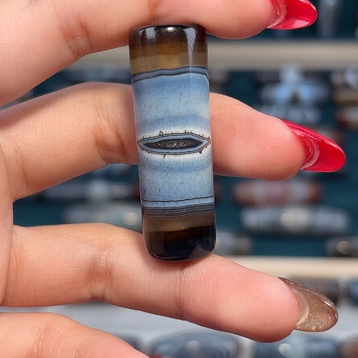 钓***串玛瑙/玉髓合金珠宝奇石