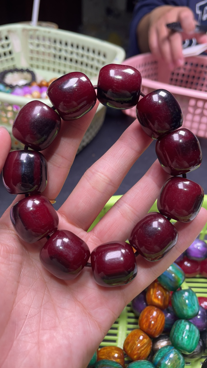 B714 20 老型黑红手串