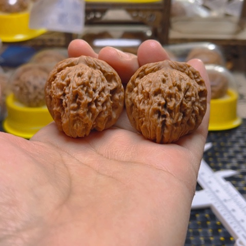 文玩核桃吊坠四座