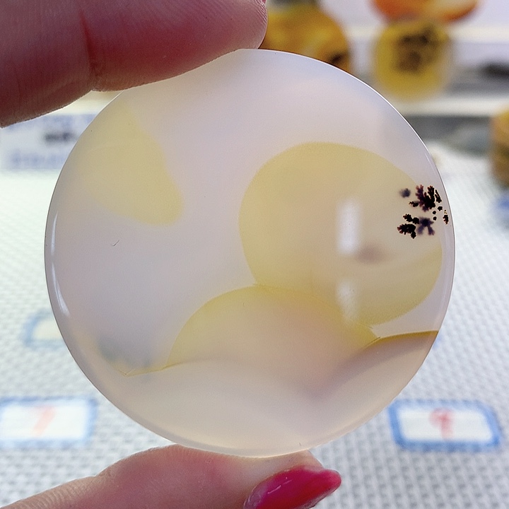 玛瑙/玉髓吊坠未镶嵌