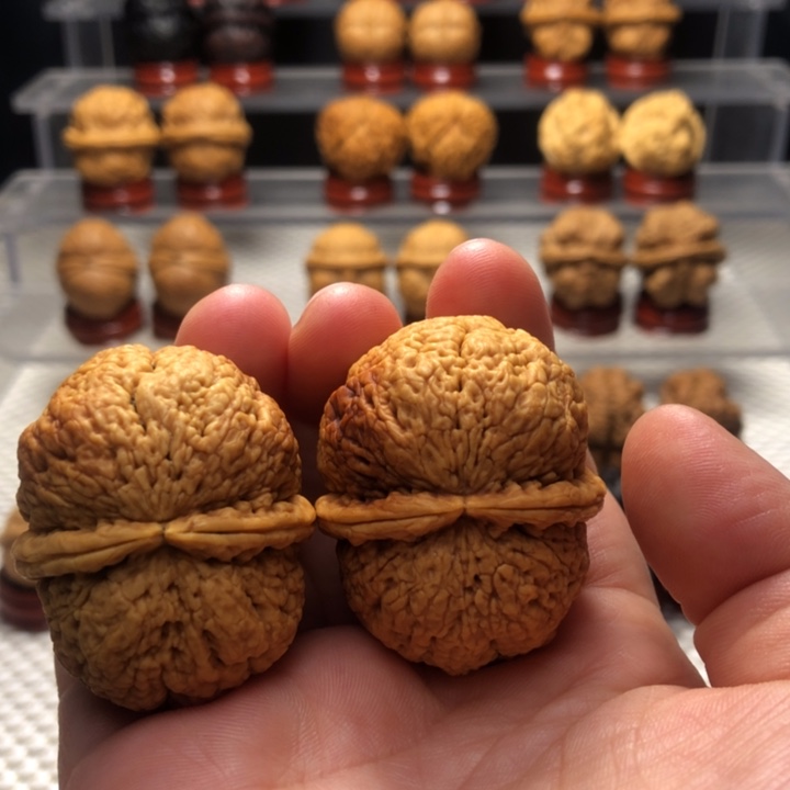 文玩核桃把件14脑纹元宝