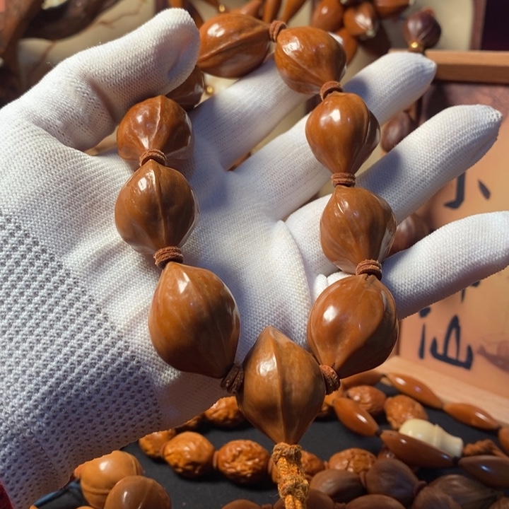 手串/手链橄榄核2.1三花铁盒