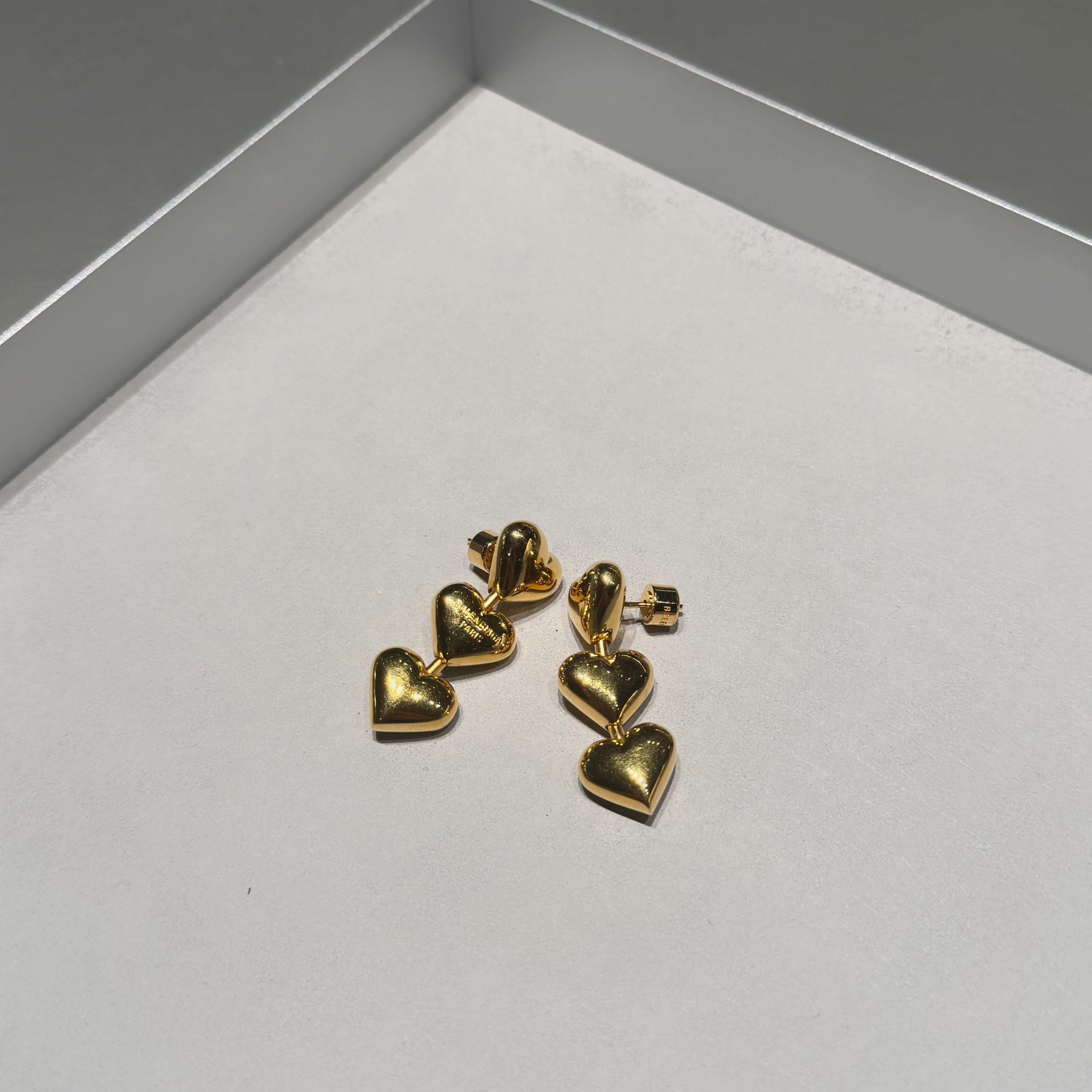 未使用 Balenciaga/巴黎世家 辣辣/超美金色桃心耳环/带盒全套