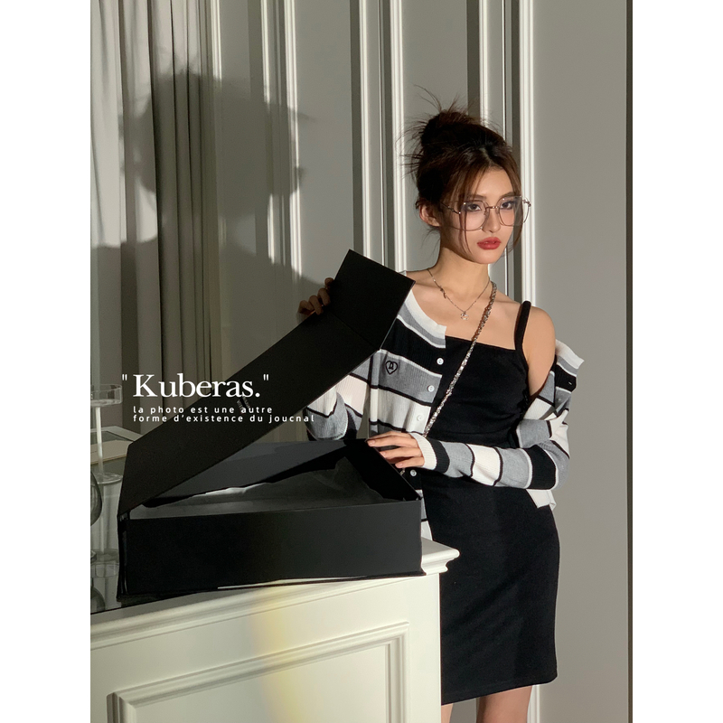 KUBERAS/闭眼斩男纯欲气质高级感小众修身包臀针织吊带连衣裙春季