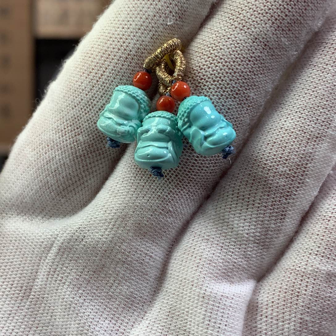 绿松石未镶嵌挂件