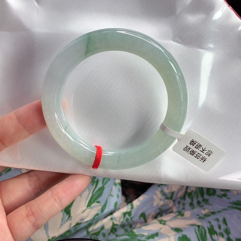 【闪购商品】翡翠手镯未镶嵌手镯