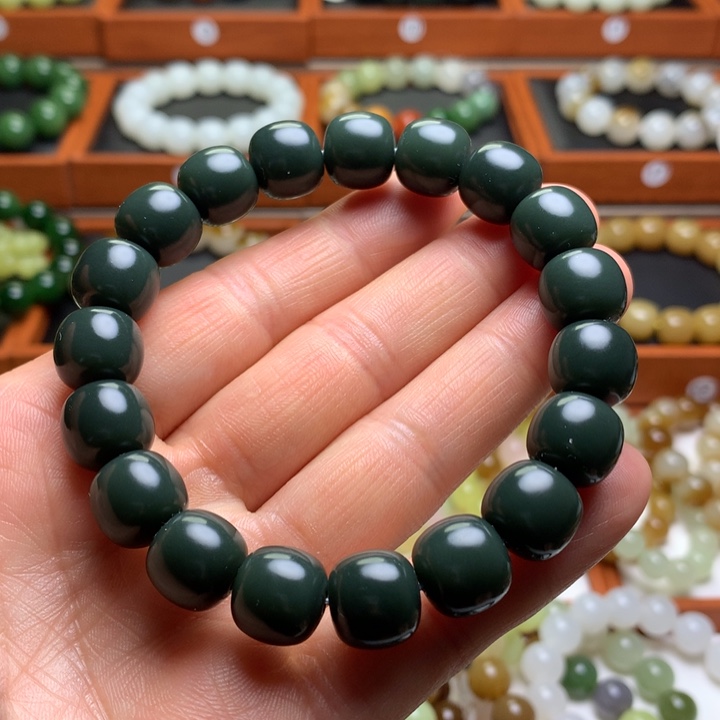 和田玉手串未镶嵌