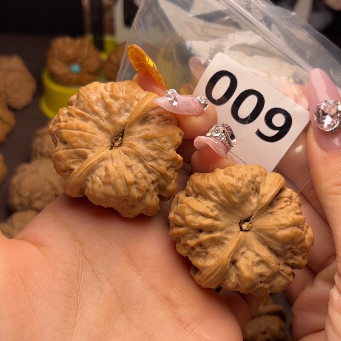 文玩核桃把件大*爸蛤蟆